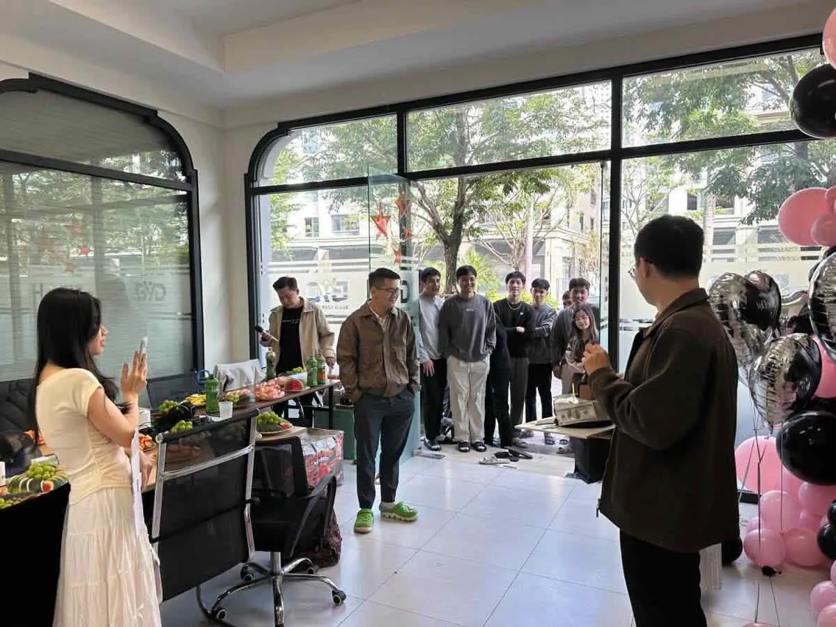 CẦU LÔNG – GIẢI TỎA NĂNG LƯỢNG